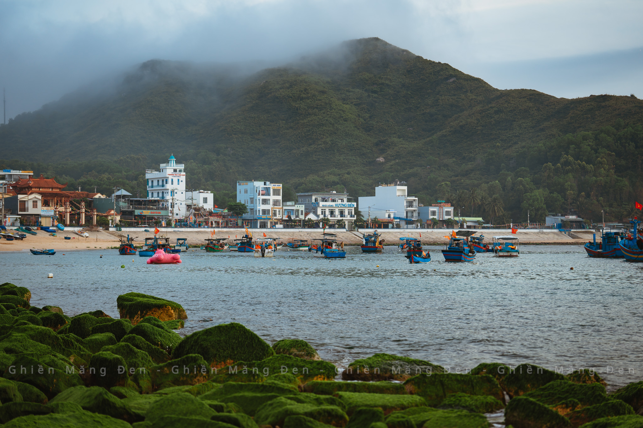 Hòn Khô tự túc : Không Ăn trưa